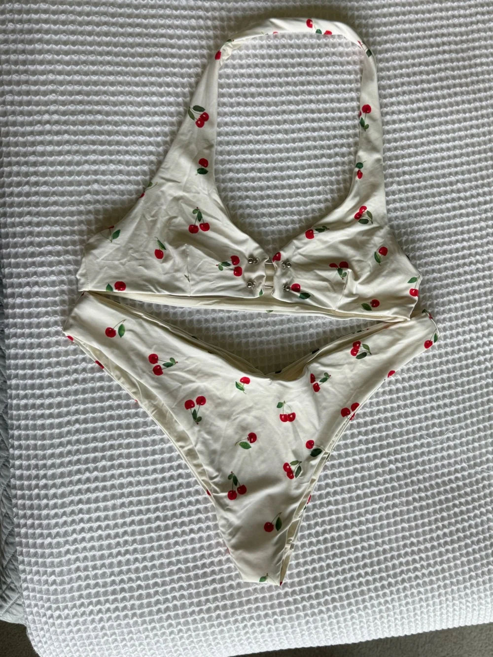 NWT WeWoreWhat Barbell Halter Top and Delilah Bottom Bikini in white cherries